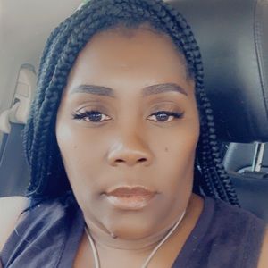 Meet your Posher, Nickole